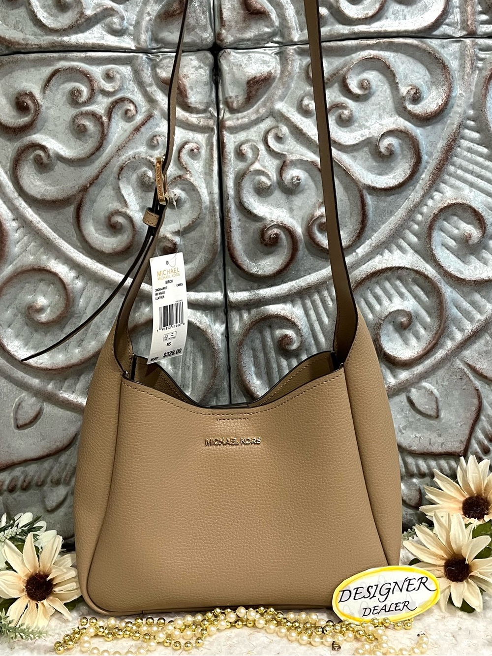 Michael Kors Birch Medium Messenger Bag NWT Camel